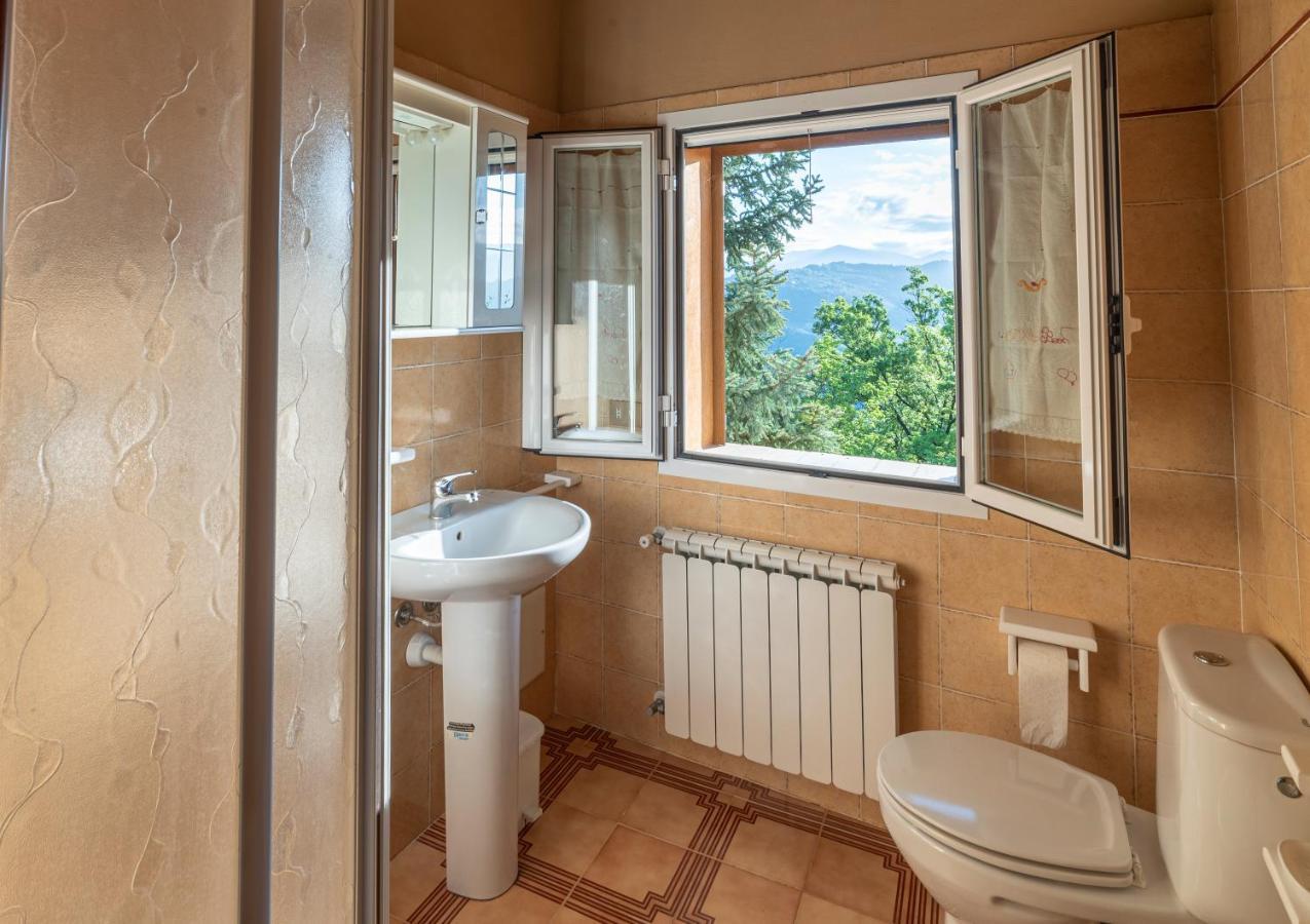 Casetta Maduneta Immersa In Un Oliveto Dolceacqua Exteriör bild